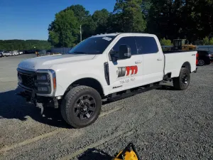 Ford F-250 6.7L 8 2023