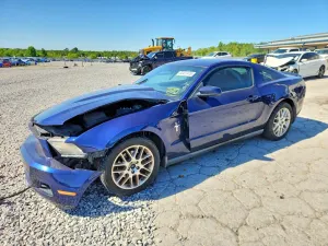 Ford Mustang 3.7L 6 2012