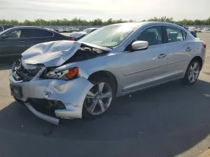 Acura ILX 2.0L 4 2013