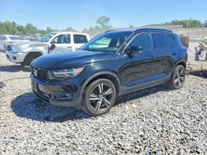 Volvo XC40 2.0L 4 2019