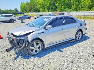 Toyota Corolla 1.8L 4 2013