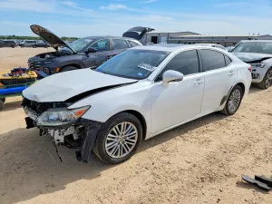 Lexus ES 3.5L 6 2015