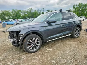 Audi Q5 2.0L 4 2021