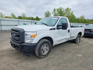 Ford F-250 6.2L 8 2015