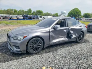 Infiniti Q50 3.0L 6 2021