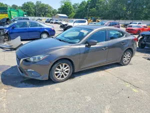 Mazda 3 2.0L 4 2015