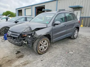 Volkswagen Tiguan 2.0L 4 2016