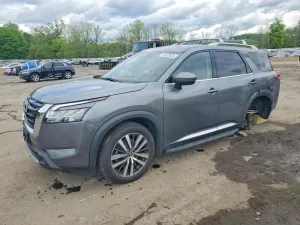 Nissan Pathfinder 3.5L 6 2022
