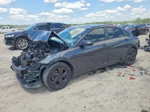 Hyundai Elantra 2.0L 4 2021