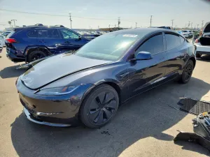 Tesla Model 3 2024