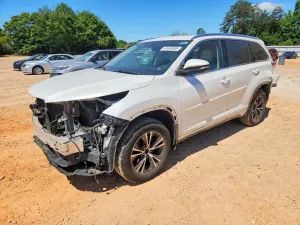 Toyota Highlander 3.5L 6 2016