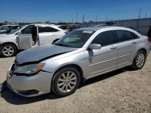 Chrysler 200 2.4L 4 2012