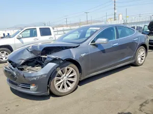 Tesla Model S 2016