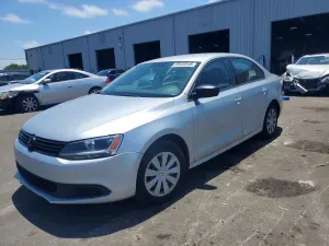 Volkswagen Jetta 2.0L 4 2014