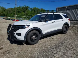 Ford Explorer 3.3L 6 2023