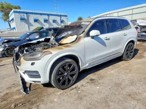 Volvo XC90 2.0L 4 2018