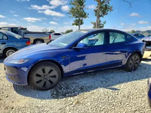 Tesla Model 3 2025
