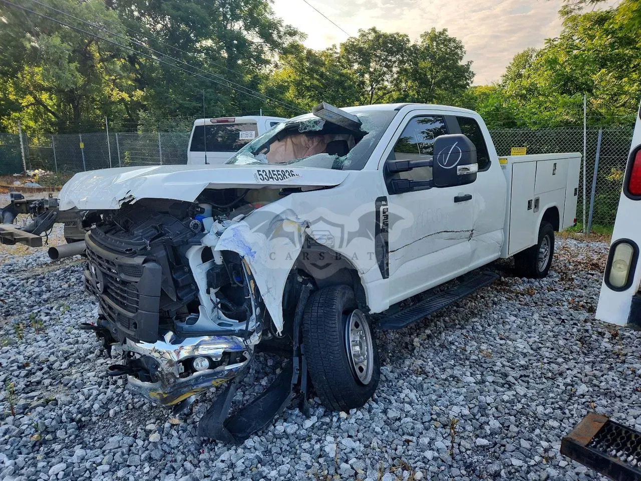 Ford F-350 6.8L 8 2023