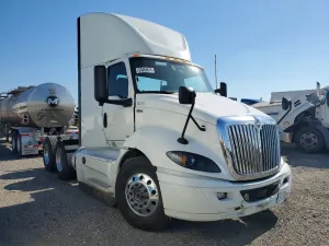 International RH Series 12.4L 6 2024