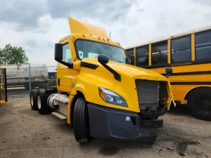 Freightliner Cascadia 12.8L 6 2024