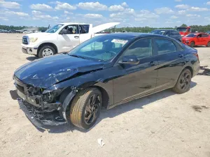 Hyundai Elantra 2.0L 4 2026
