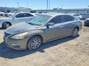 Nissan Altima 2.5L 4 2015
