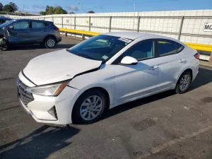 Hyundai Elantra 2.0L 4 2019
