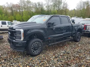 Ford F-350 6.7L 8 2025
