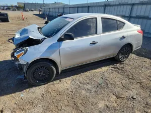 Nissan Versa 1.6L 4 2015