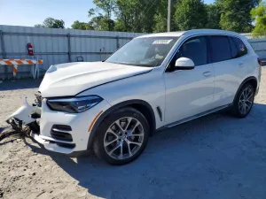 BMW X5 3.0L 6 2023