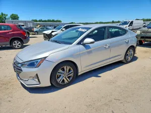 Hyundai Elantra 2.0L 4 2019