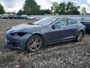 Tesla Model S 2014