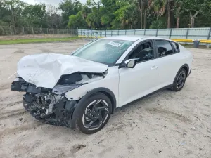 Kia K4 2.0L 4 2025