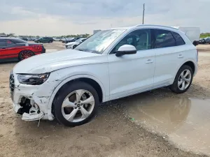 Audi Q5 2.0L 4 2021