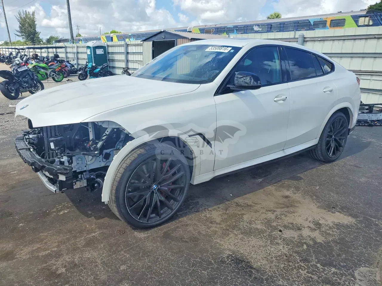 BMW X6 4.4L 8 2026