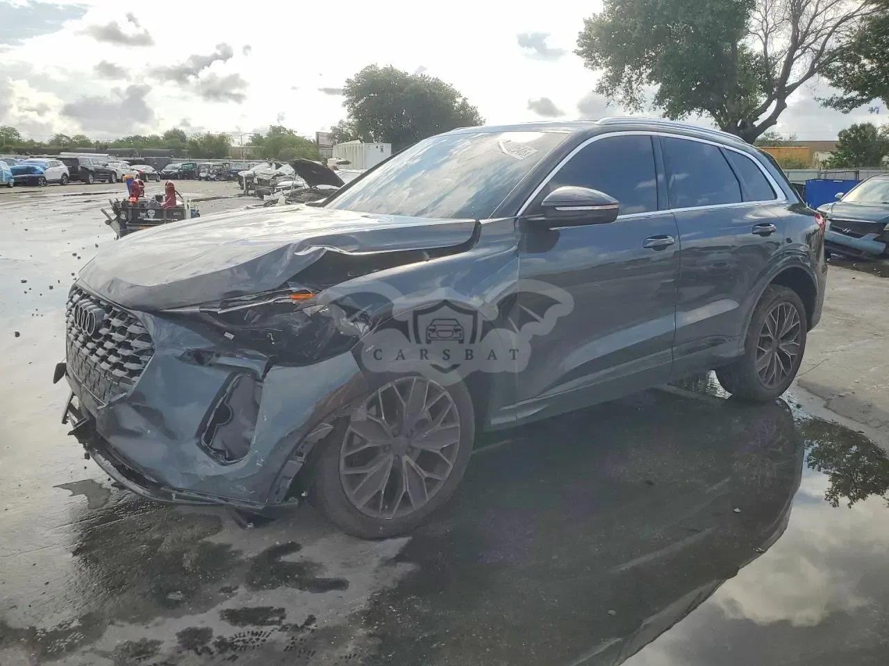 Audi Q5 2.0L 4 2025