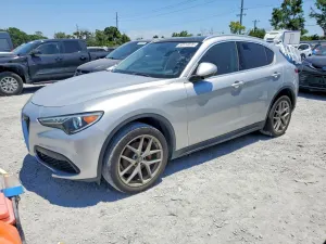 Alfa Romeo Stelvio 2.0L 4 2018