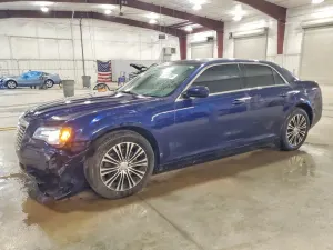 Chrysler 300 5.7L 8 2013