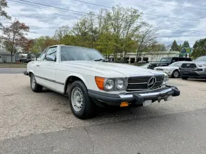 Mercedes-Benz 380 3.8L 8 1983