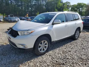 Toyota Highlander 3.5L 6 2013