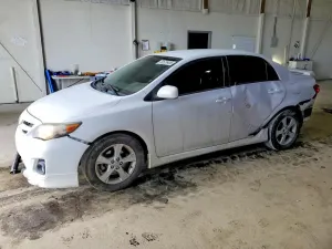 Toyota Corolla 1.8L 4 2013