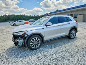 Infiniti QX50 2.0L 4 2020