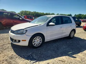 Volkswagen Golf 2.5L 5 2013
