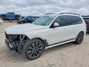 BMW X7 3.0L 6 2021