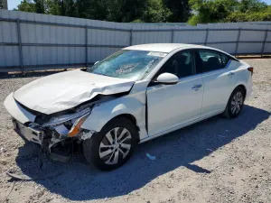 Nissan Altima 2.5L 4 2019