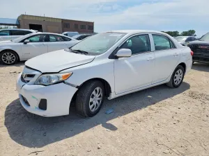 Toyota Corolla 1.8L 4 2013