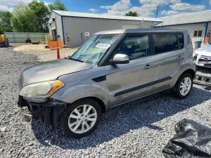 Kia Soul 2.0L 4 2012