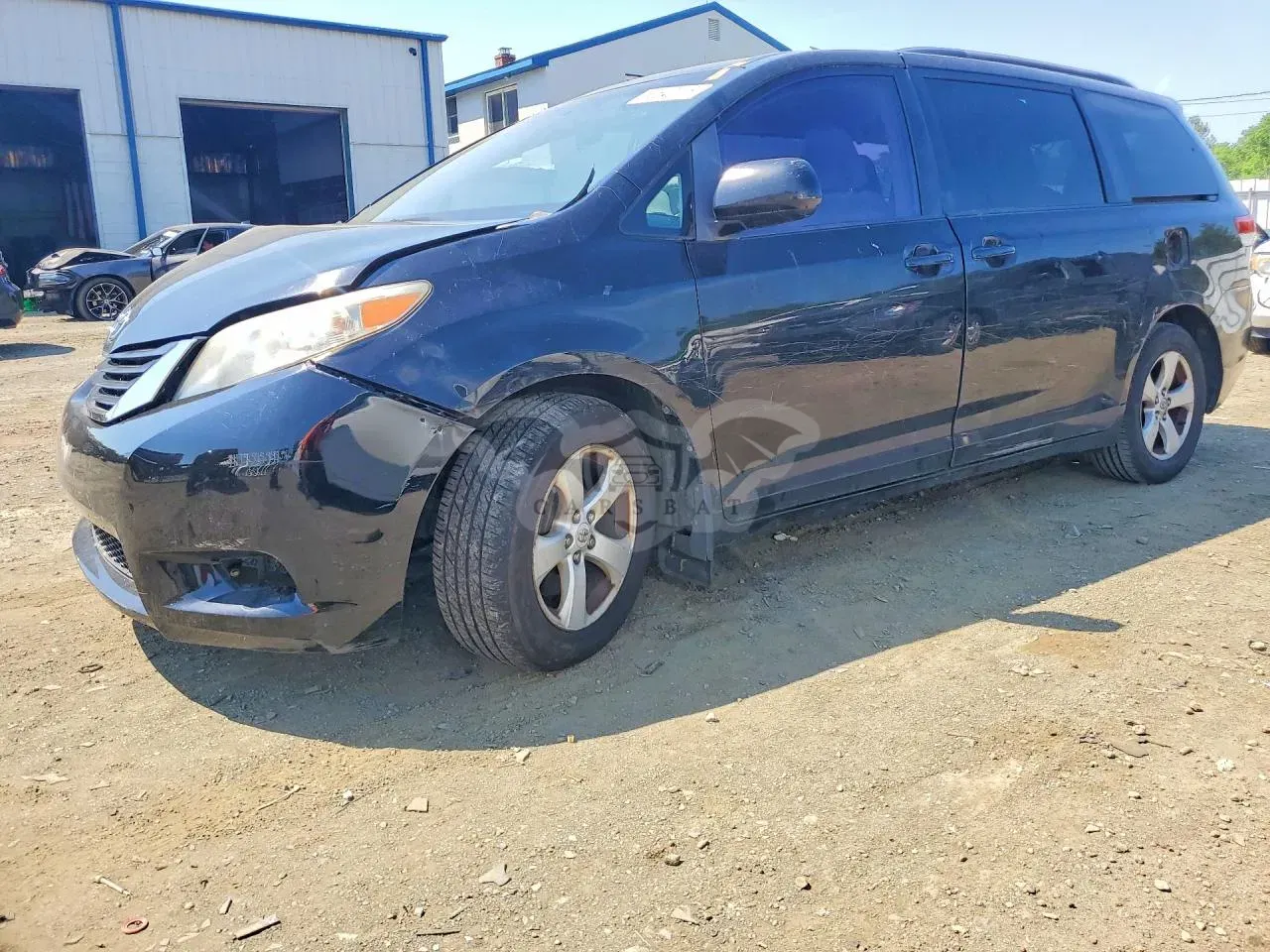 Toyota Sienna 3.5L 6 2011