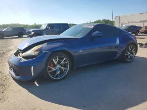 Nissan 370z 3.7L 6 2014