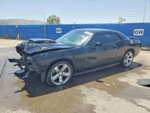 Dodge Challenger 5.7L 8 2013